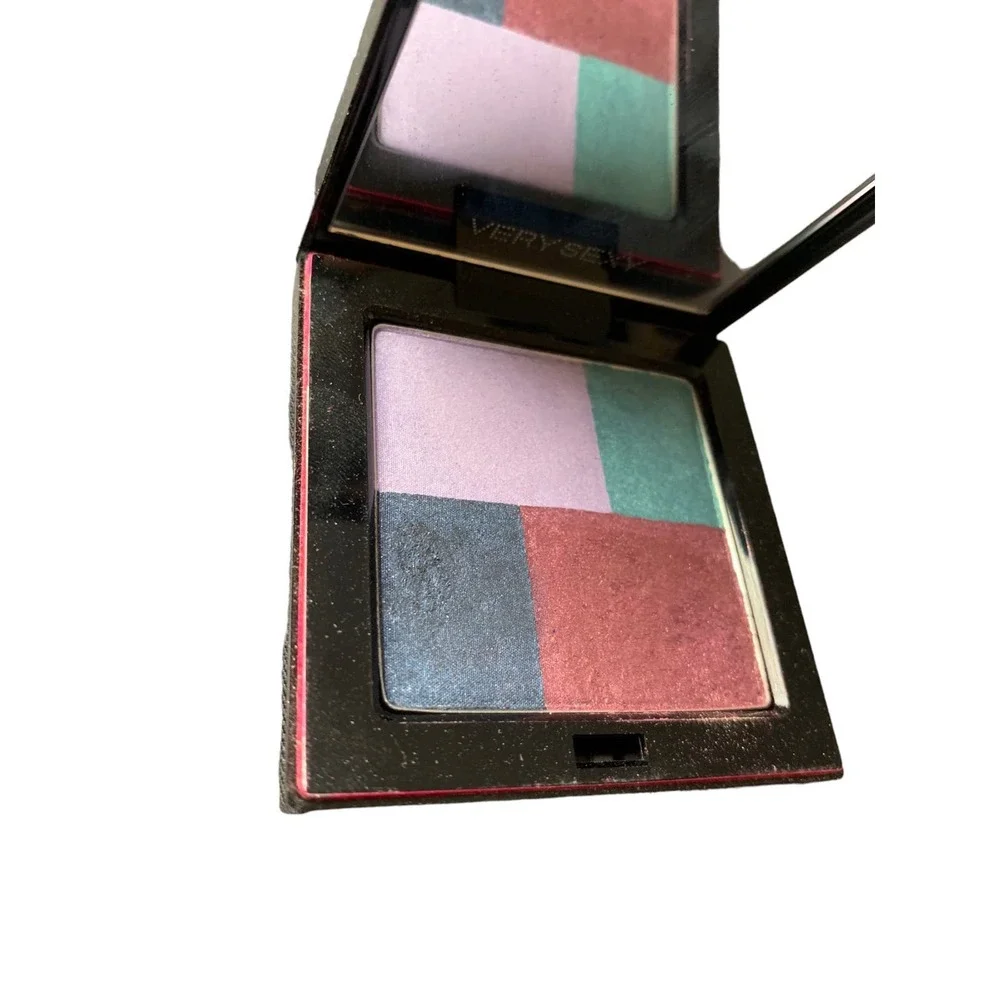 VS Victoria Secret Very Sexy Mosaic Eye Shadow‎ EXCLUSIVE
